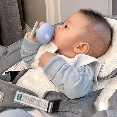 Exploring the Benefits of Silicone Teethers: A Safe and Soothing Solution for Teething Babies